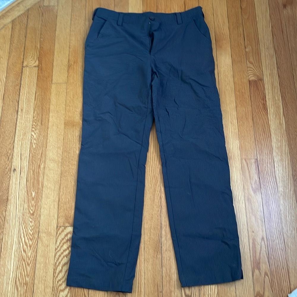 Under Armour golf pants